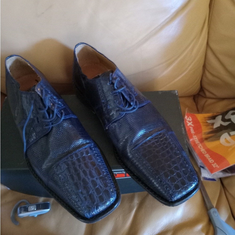 David Eden Navy Blue size 10 1/2